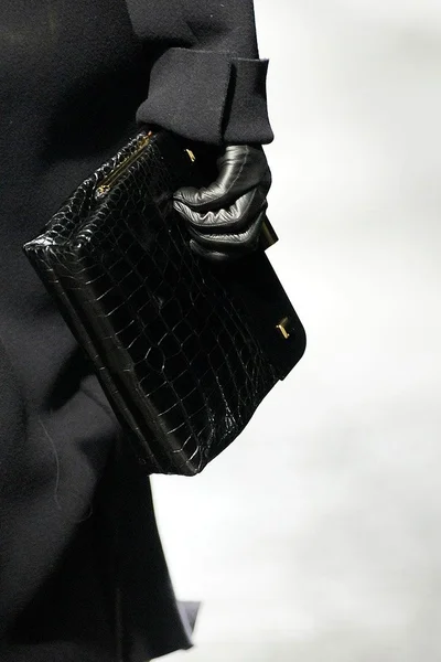 Look 64